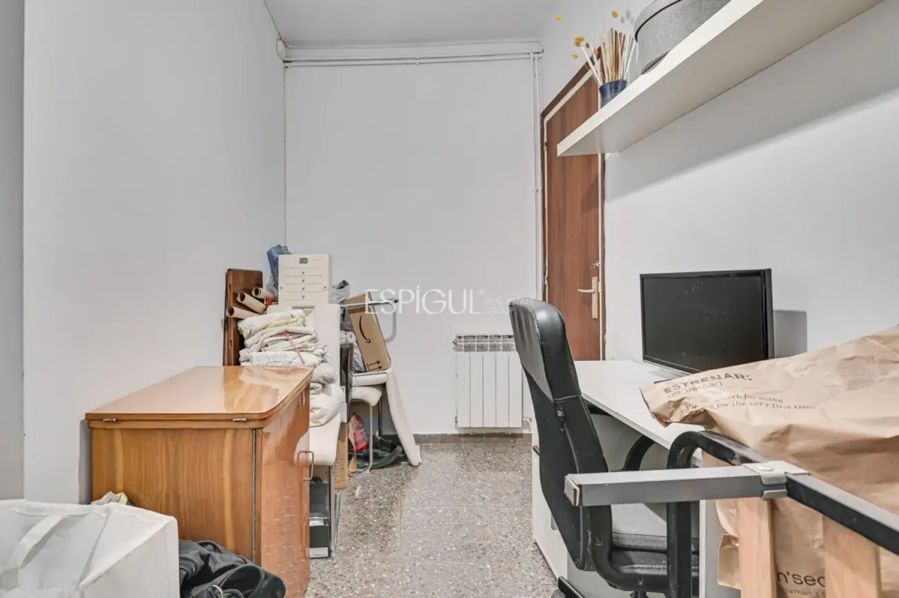 Piso en venta en Sants