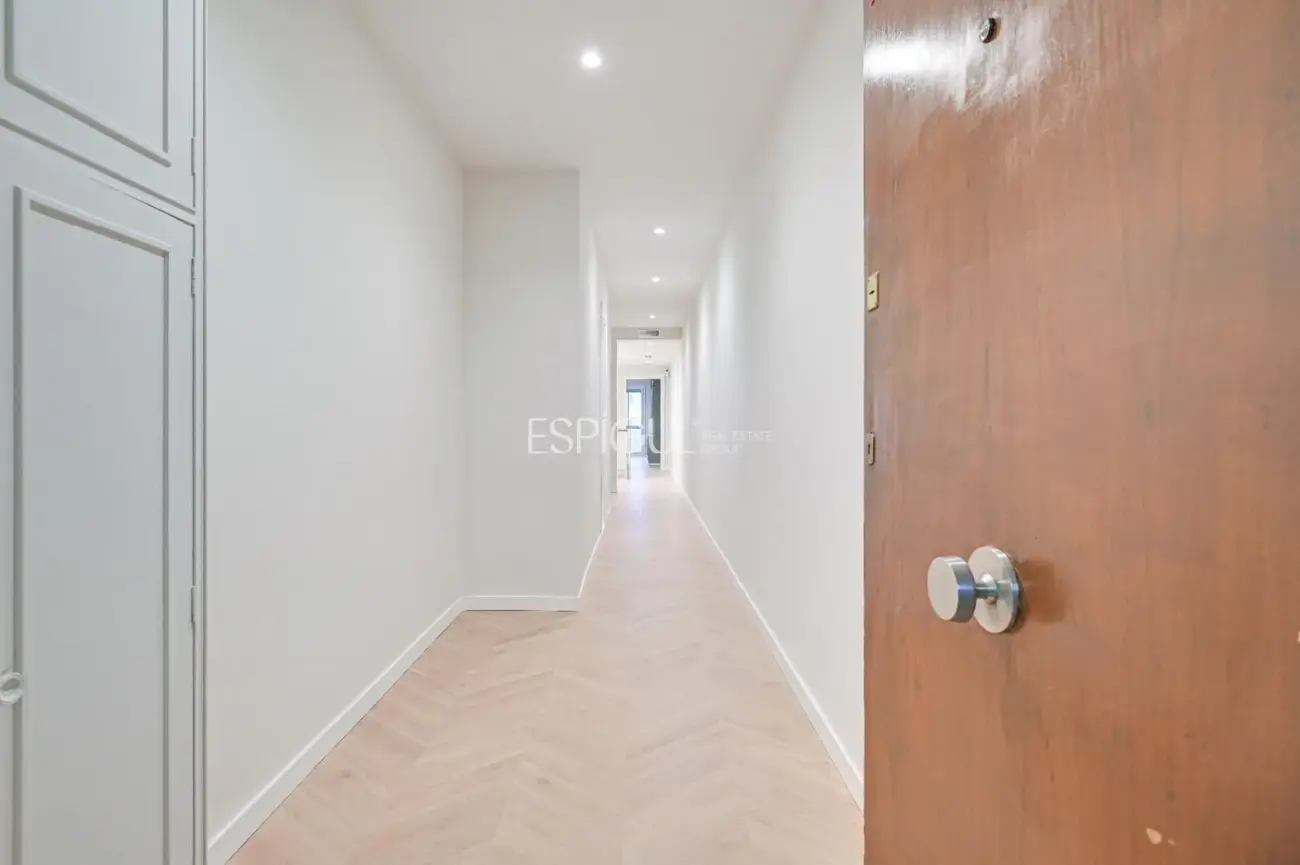 Piso en venta reformado en Les Corts