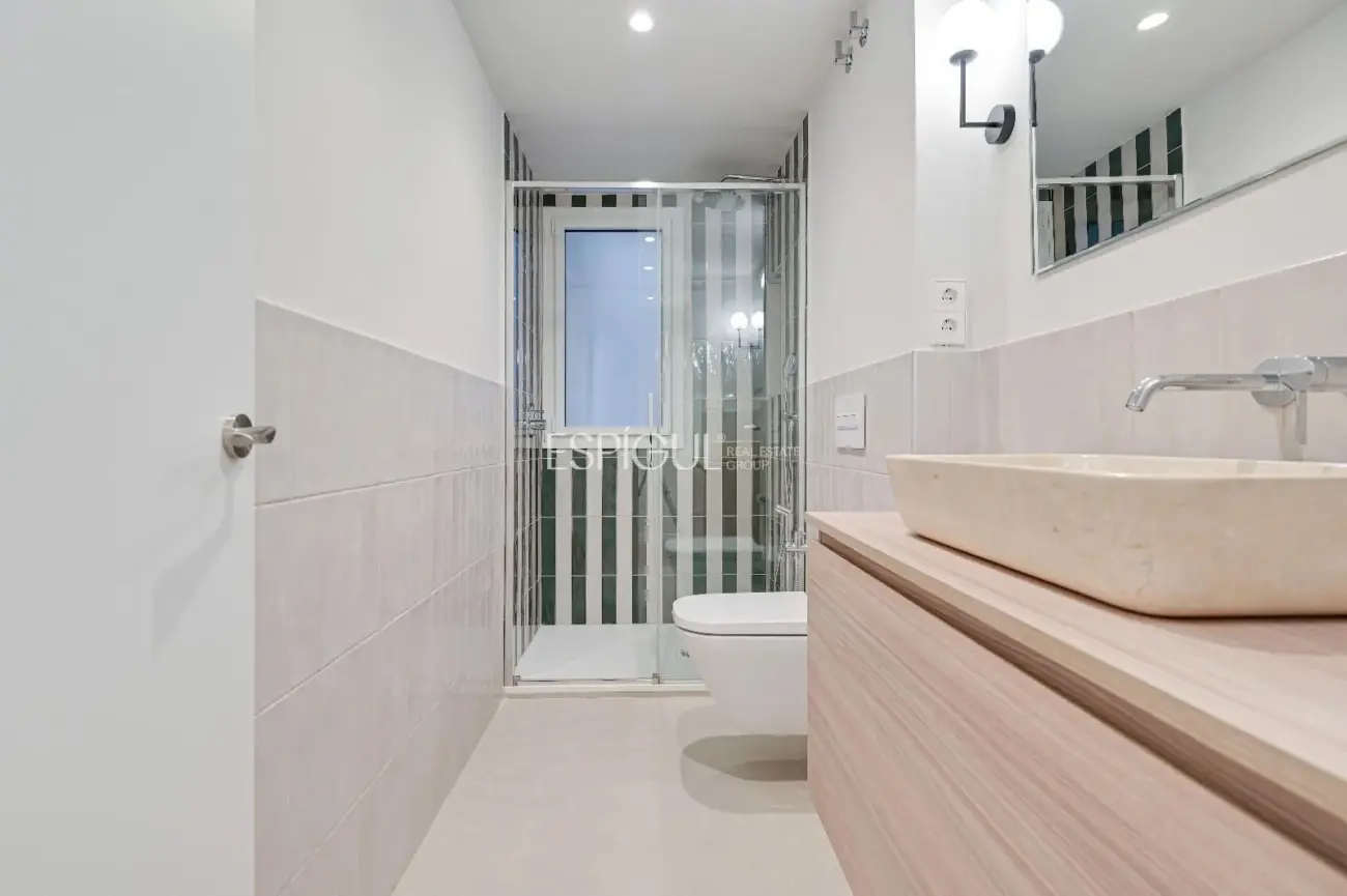 Piso en venta reformado en Les Corts