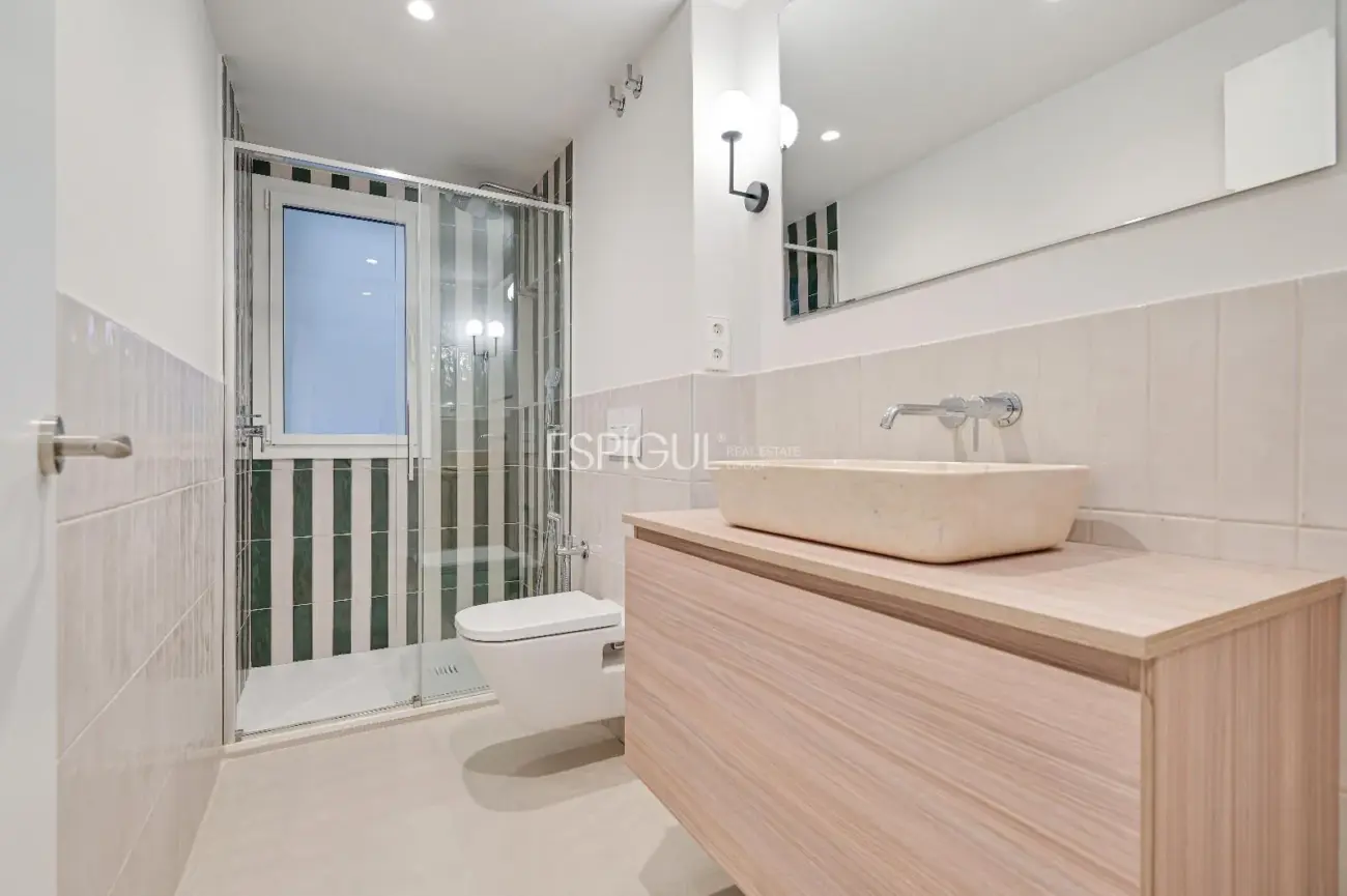 Piso en venta reformado en Les Corts