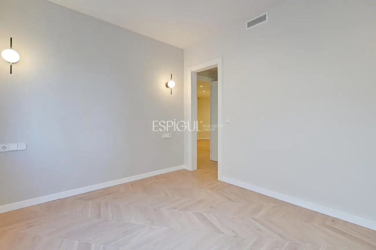 Piso en venta reformado en Les Corts