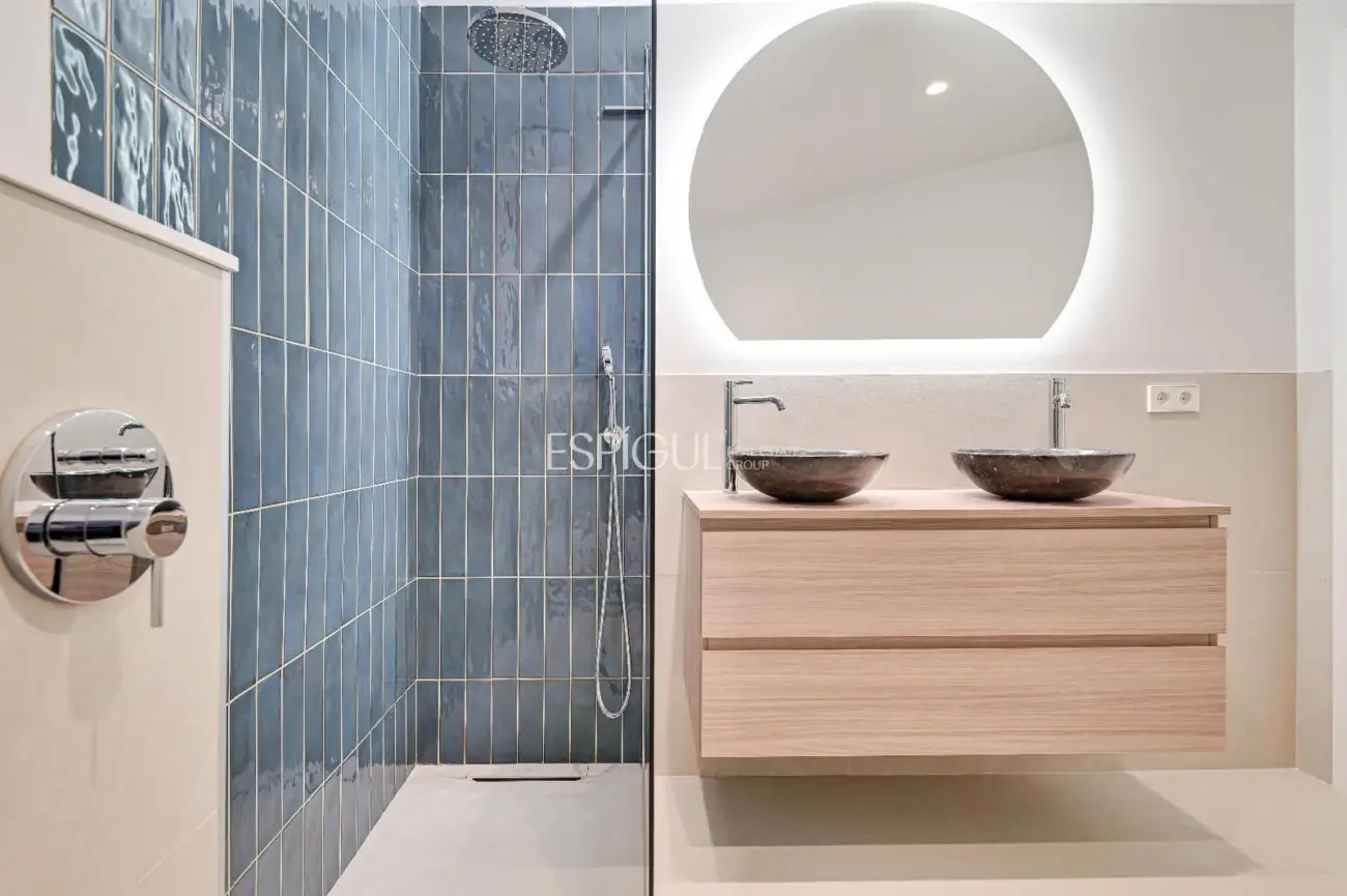 Piso en venta reformado en Les Corts