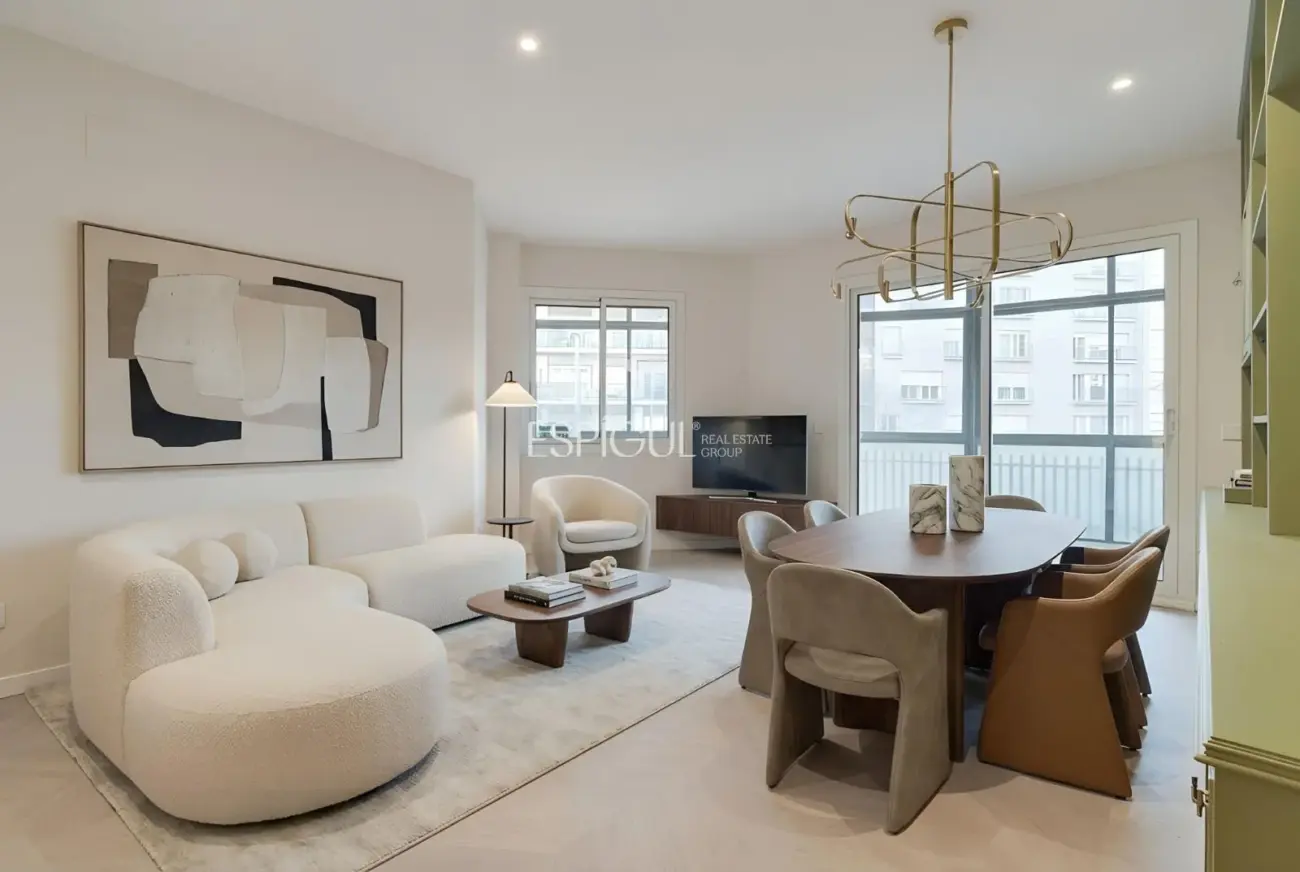 Piso en venta reformado en Les Corts