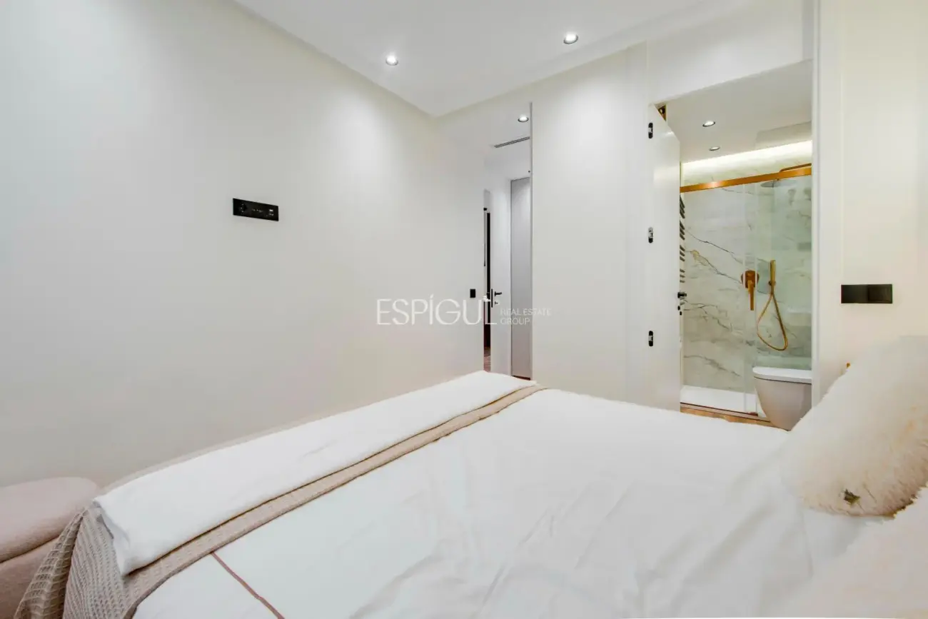 Piso en venta reformado en Recoletos