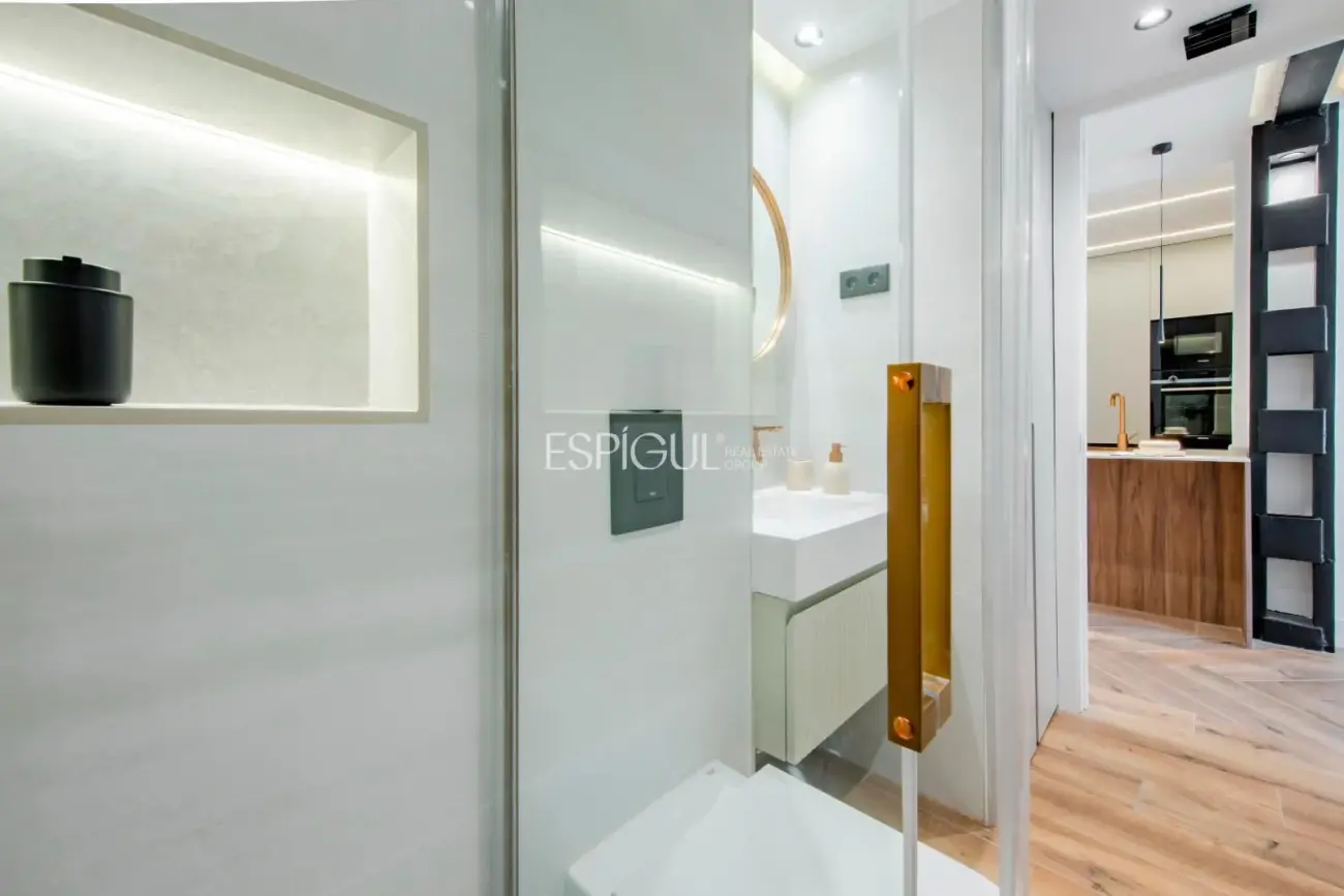 Piso en venta reformado en Recoletos