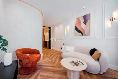 Piso en venta reformado en Recoletos