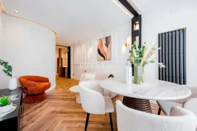 Piso en venta reformado en Recoletos