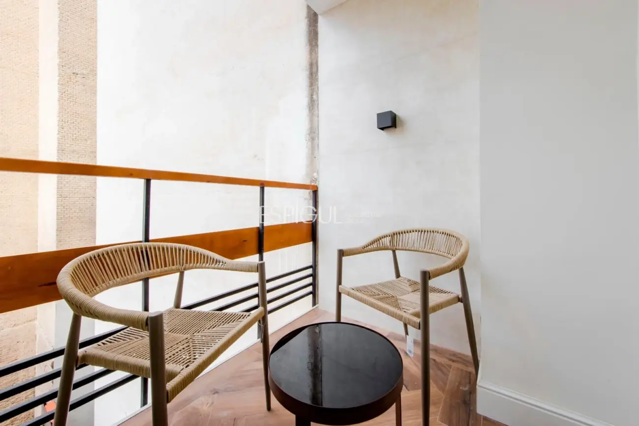 Piso en venta reformado en Recoletos