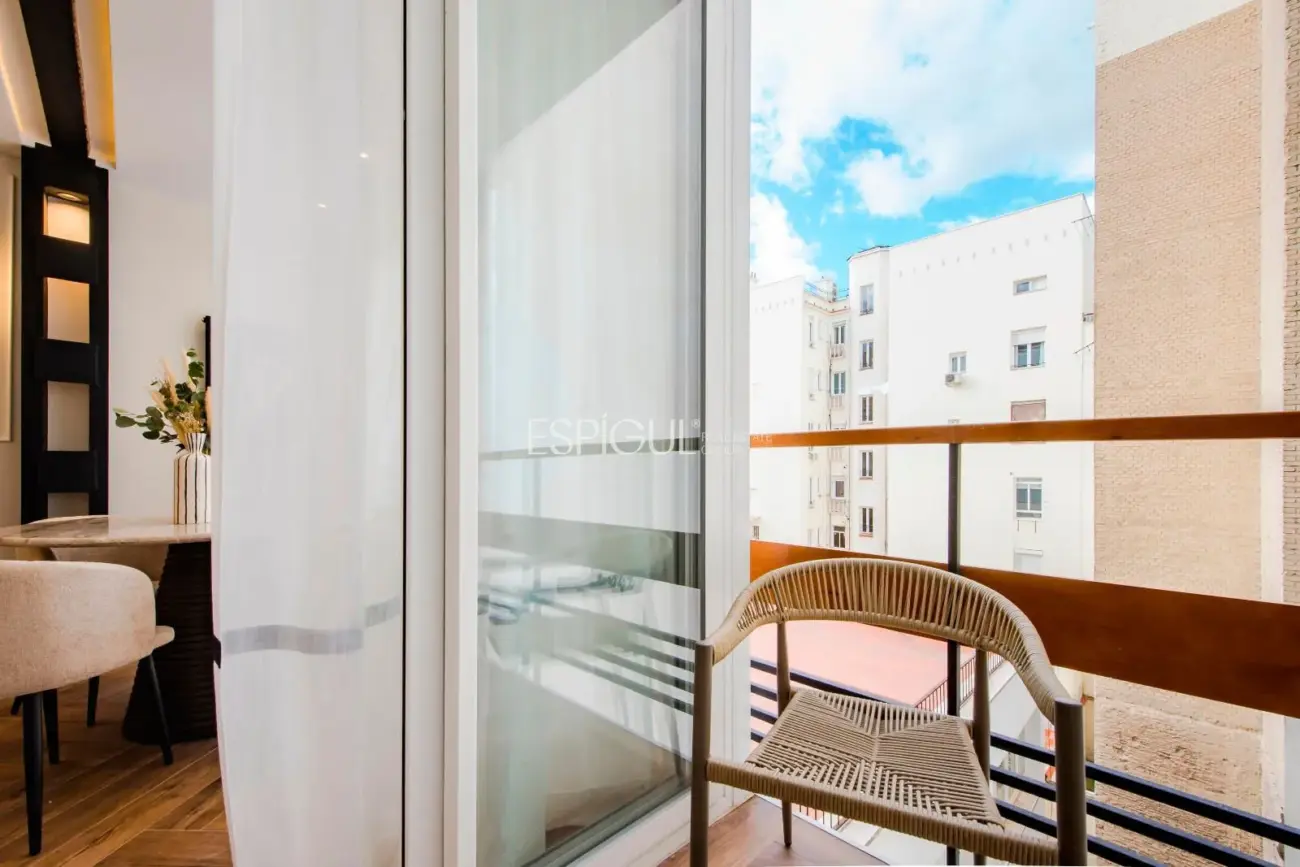 Piso en venta reformado en Recoletos