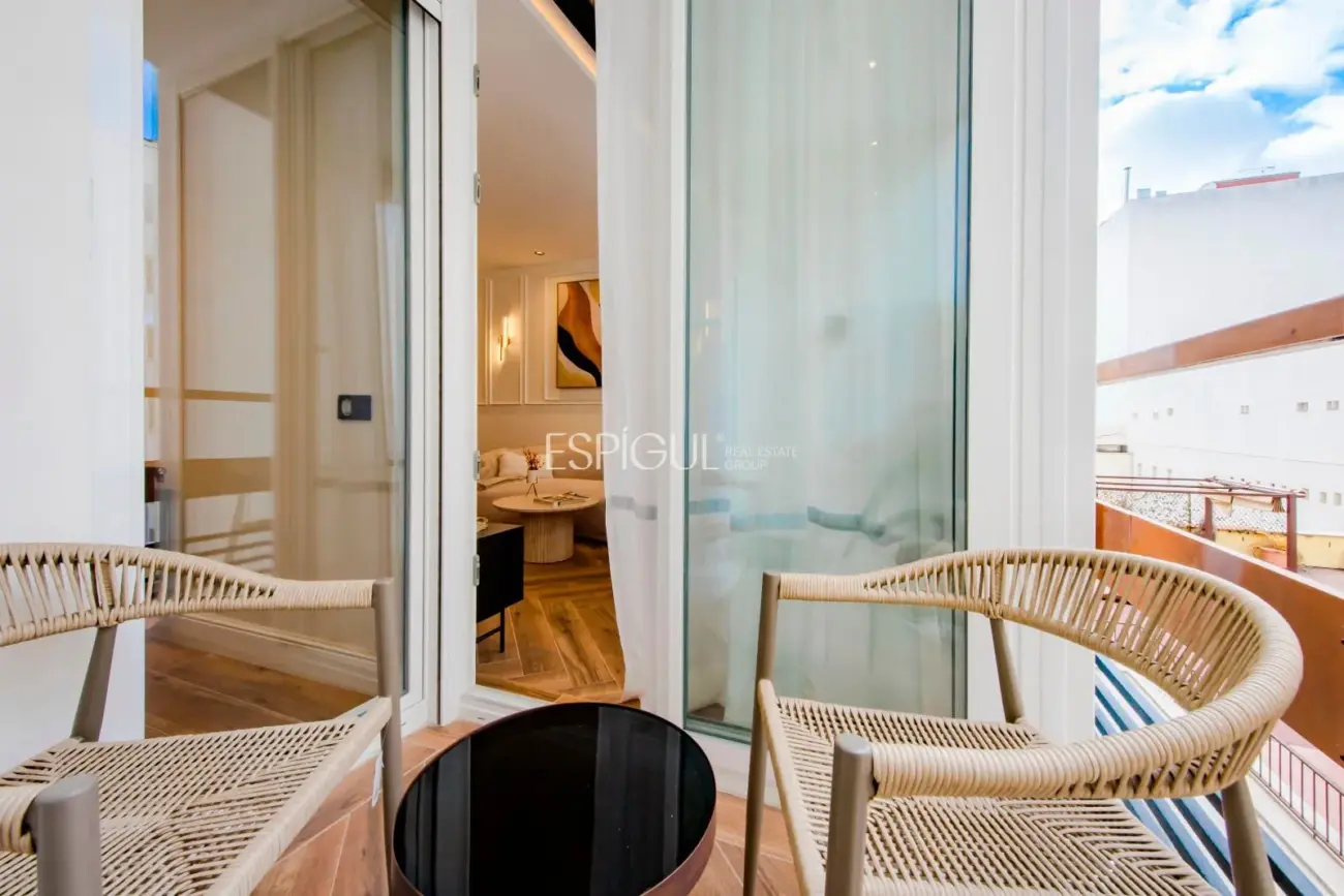 Piso en venta reformado en Recoletos