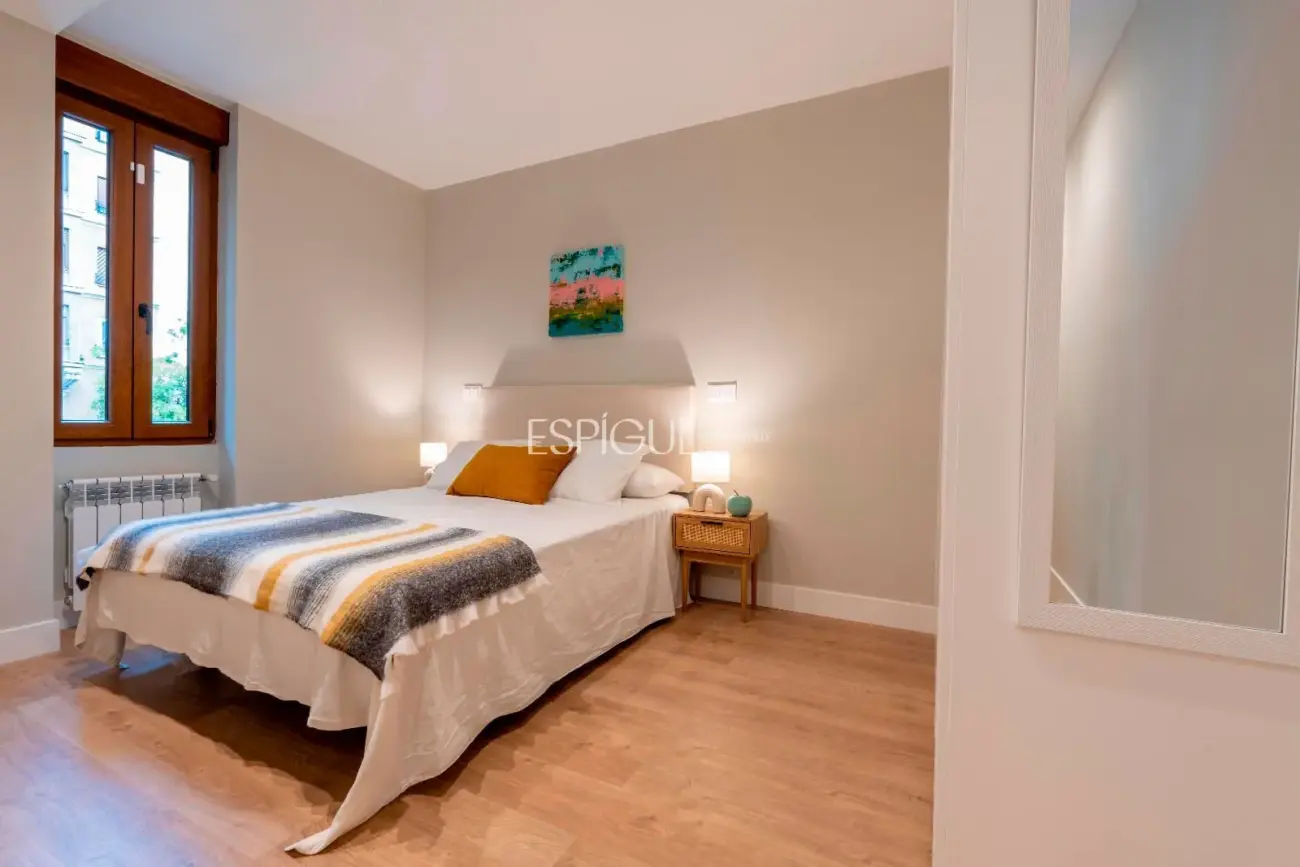 Piso exterior y luminoso en Calle Alcalá, Goya