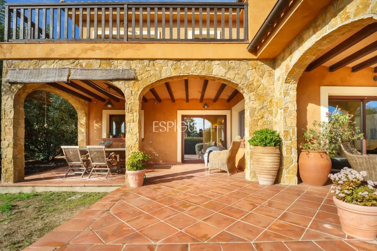 Exclusive Property in Argentona: