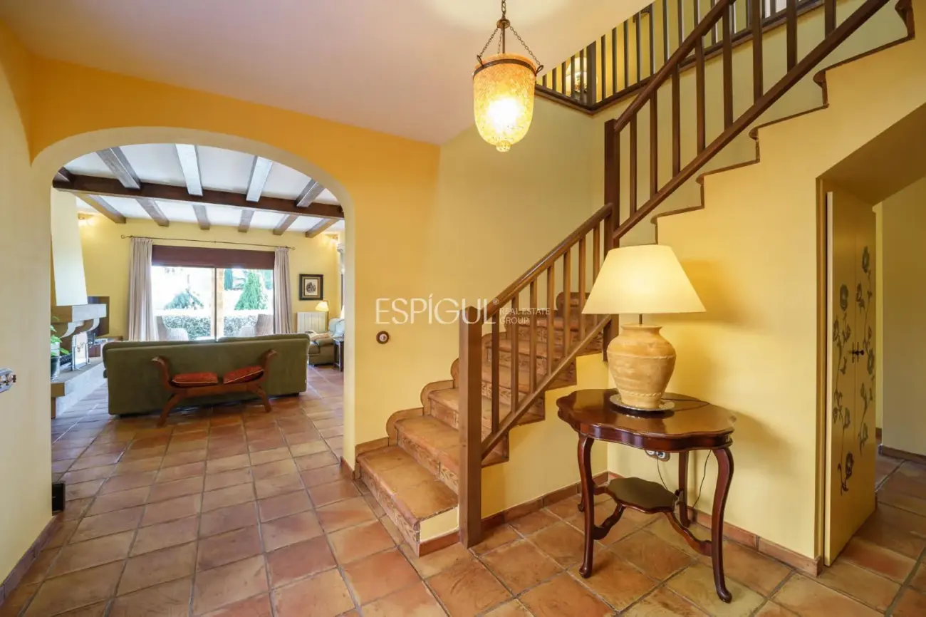 Exclusive Property in Argentona: