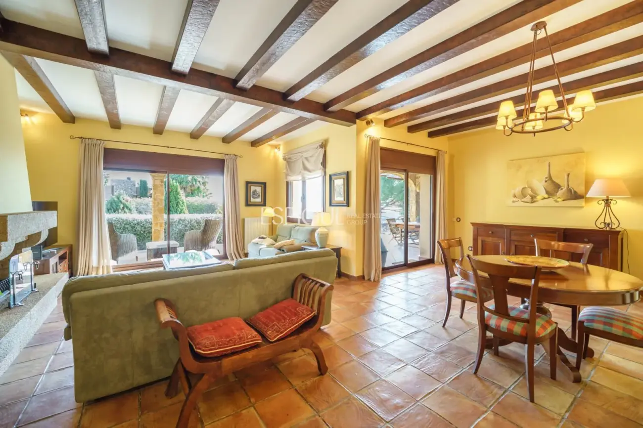 Exclusive Property in Argentona: