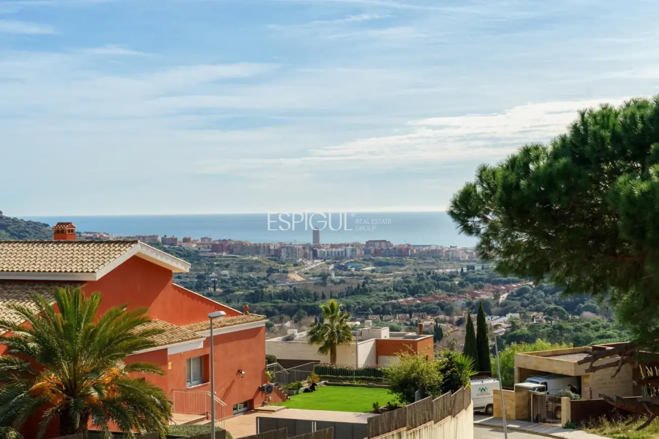 Exclusive Property in Argentona: