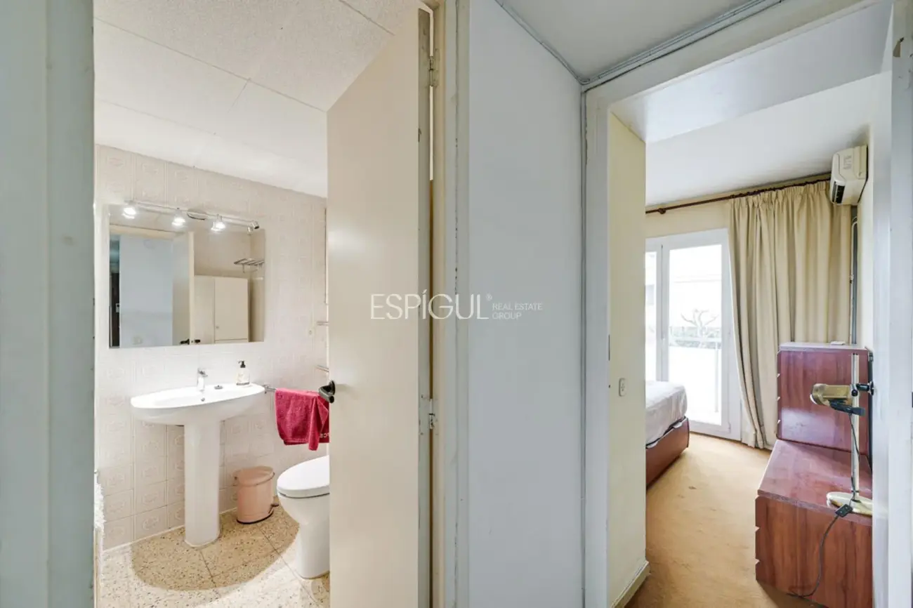 Un llenç en blanc, a Vilassar de Mar