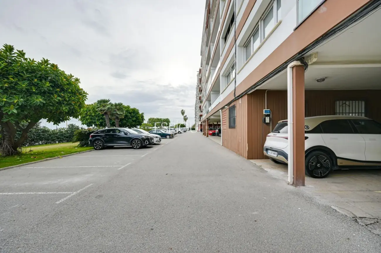 Un llenç en blanc, a Vilassar de Mar