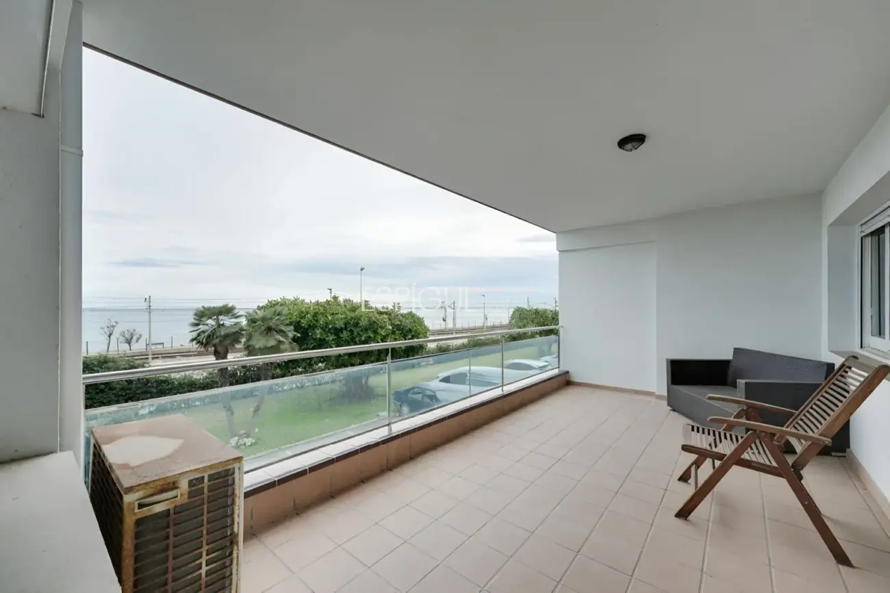 Un lienzo en blanco frente al mar, en Vilassar de Mar