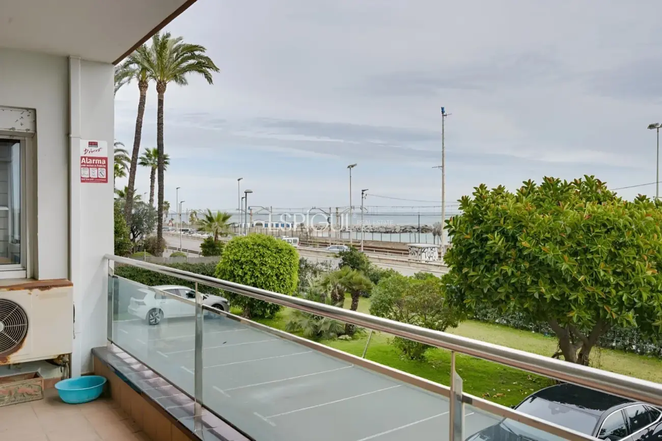 Un lienzo en blanco frente al mar, en Vilassar de Mar