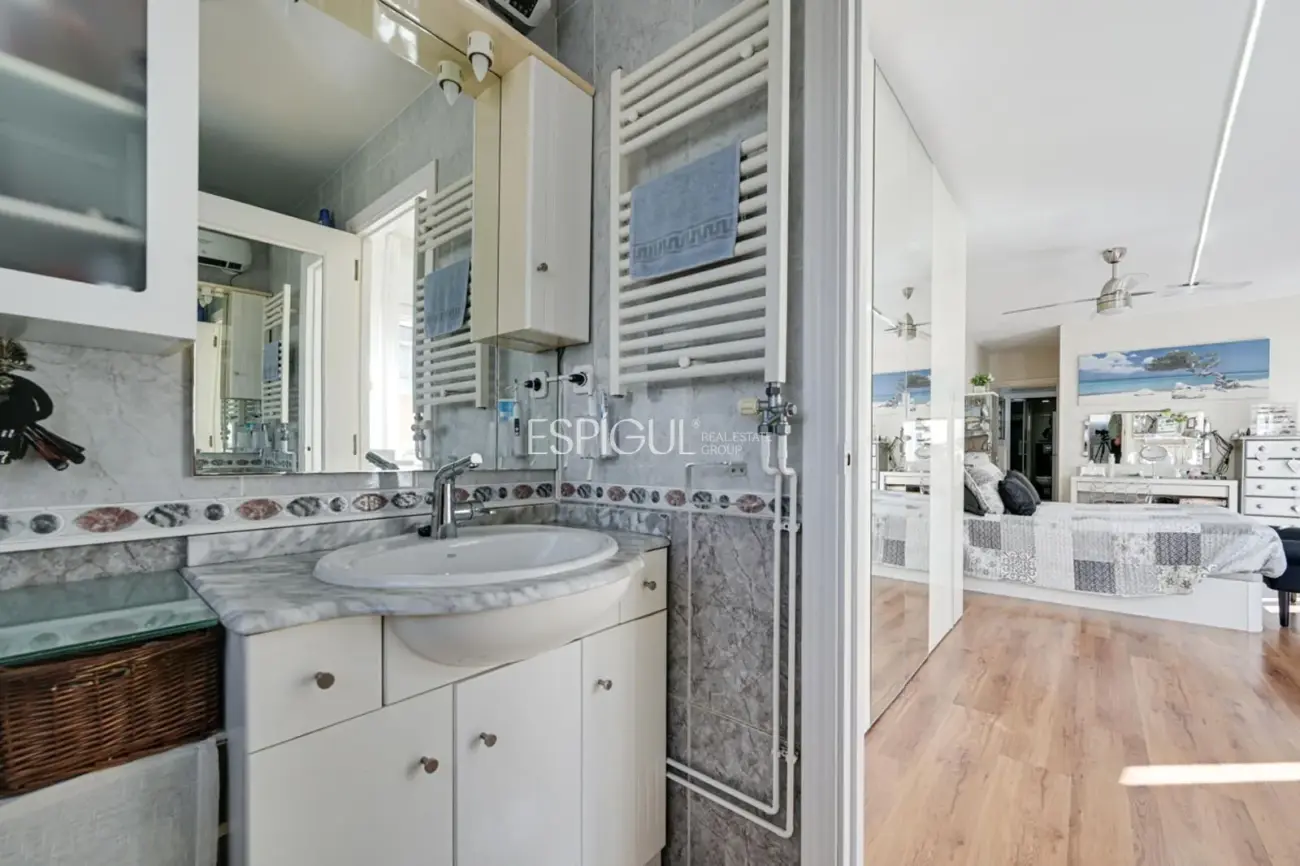 Un oasi amb piscina en ple centre de Mataró