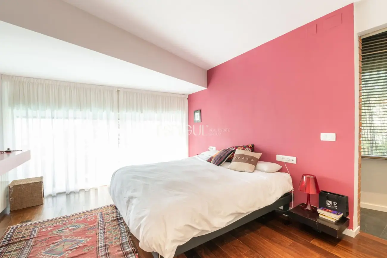 Villa con piscina y vistas al mar en Sitges