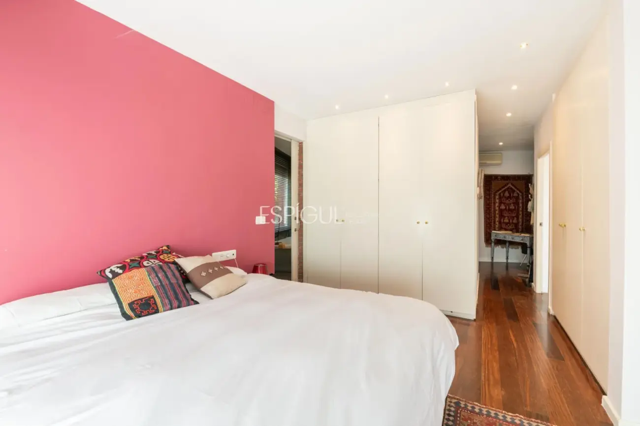 Villa con piscina y vistas al mar en Sitges