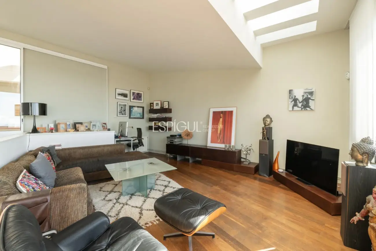 Villa con piscina y vistas al mar en Sitges