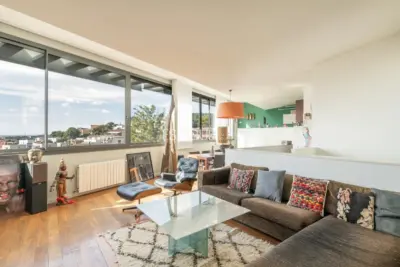 Villa con piscina y vistas al mar en Sitges