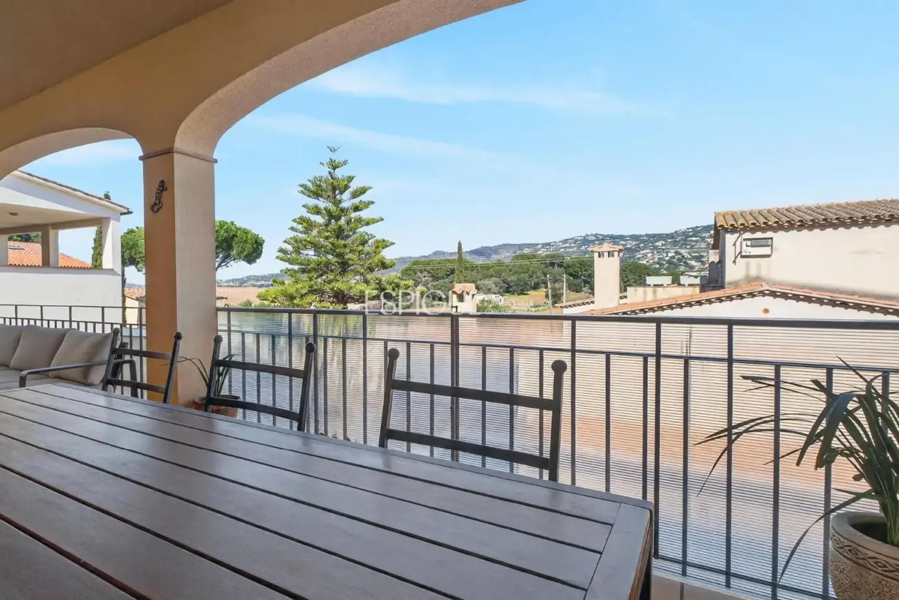 Villa con piscina y vistas en S’Agaró