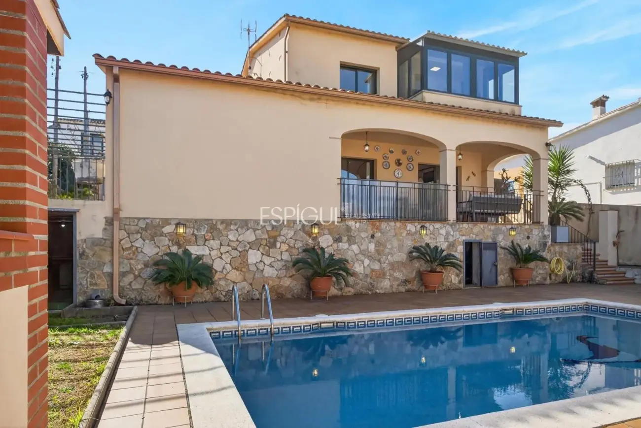 Villa con piscina y vistas en S’Agaró