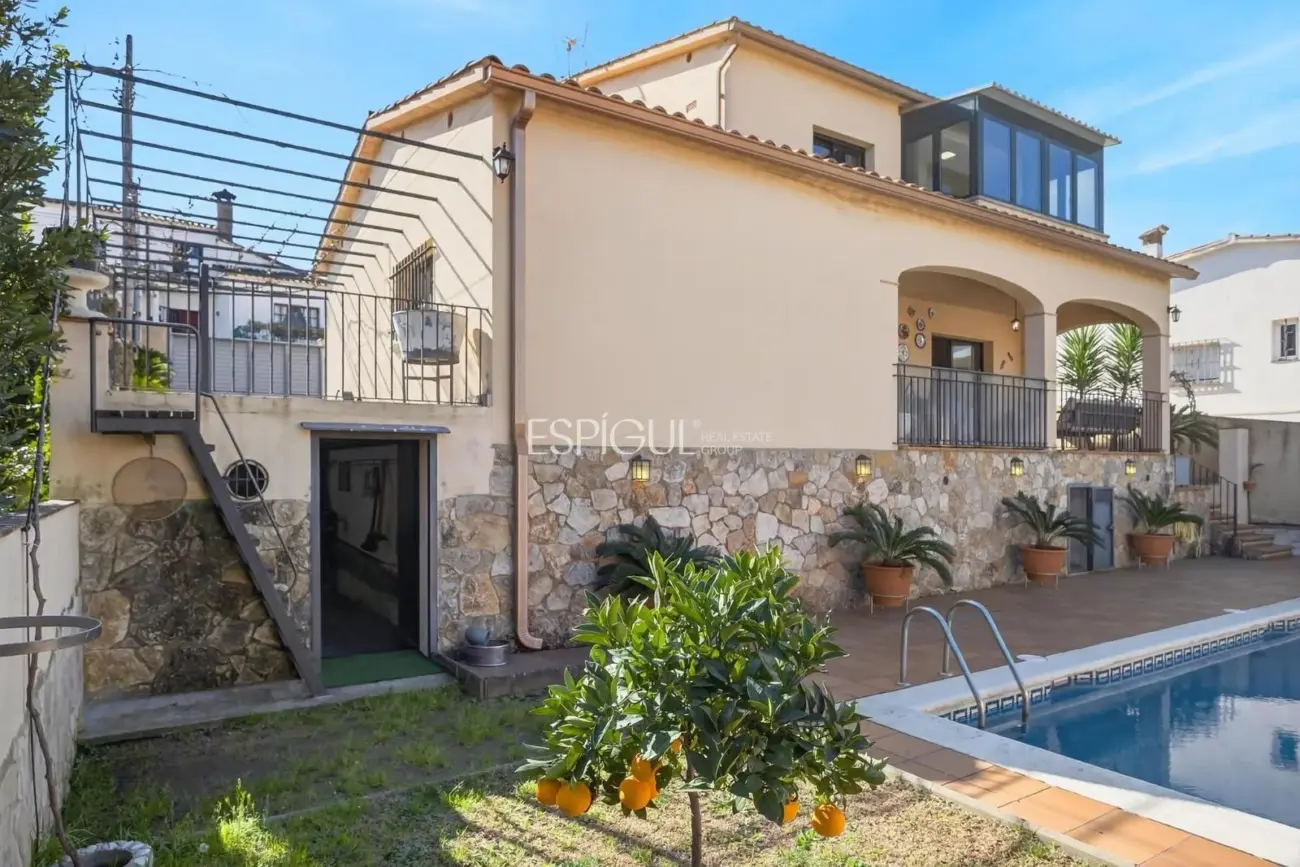 Villa con piscina y vistas en S’Agaró