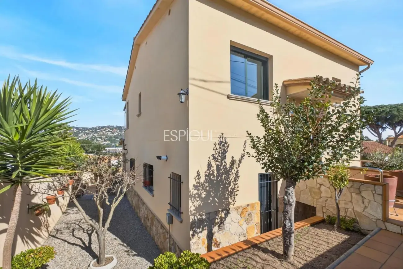 Villa con piscina y vistas en S’Agaró
