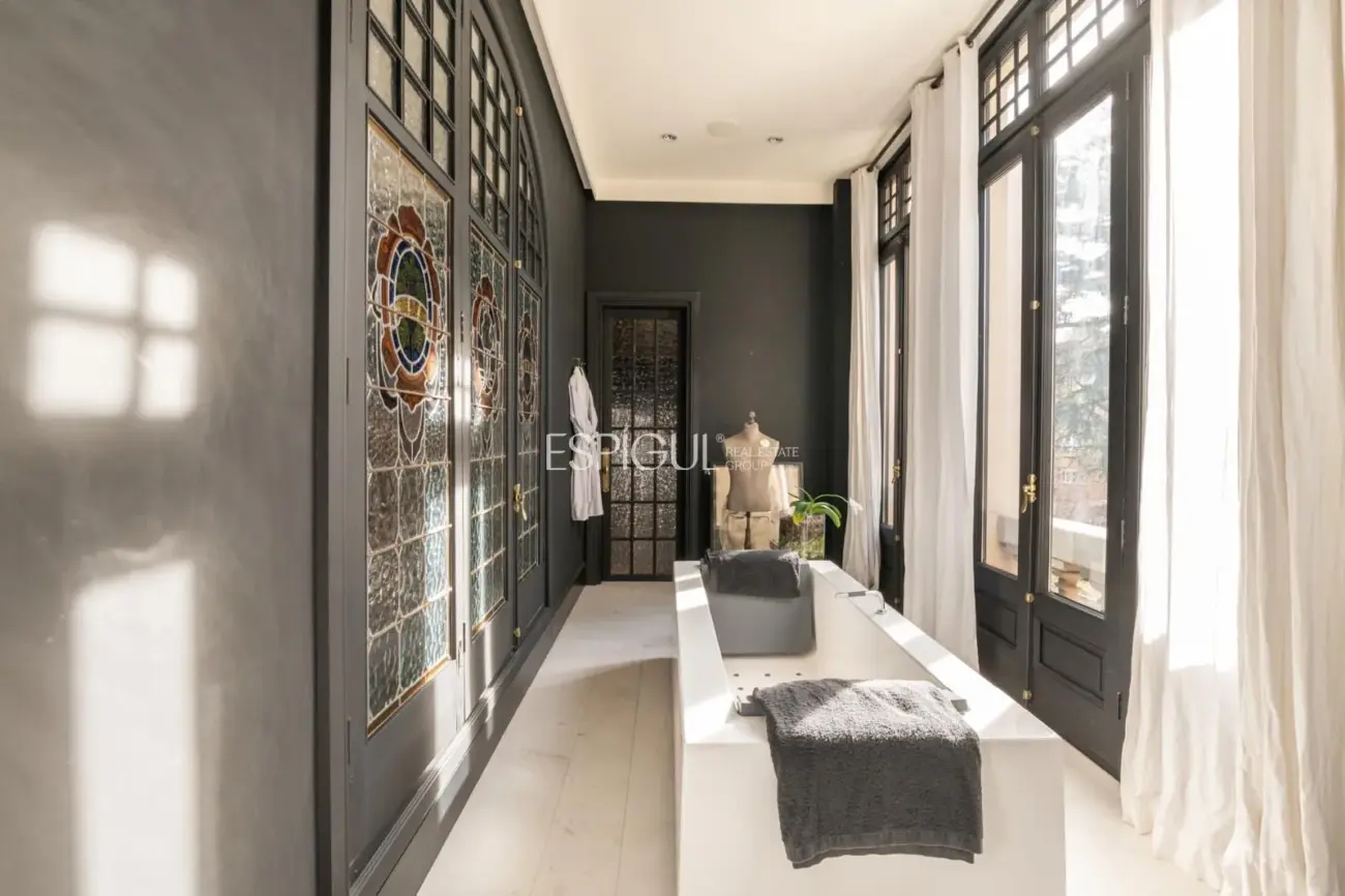 Villa modernista única de 1914 completamente restaurada y reformada