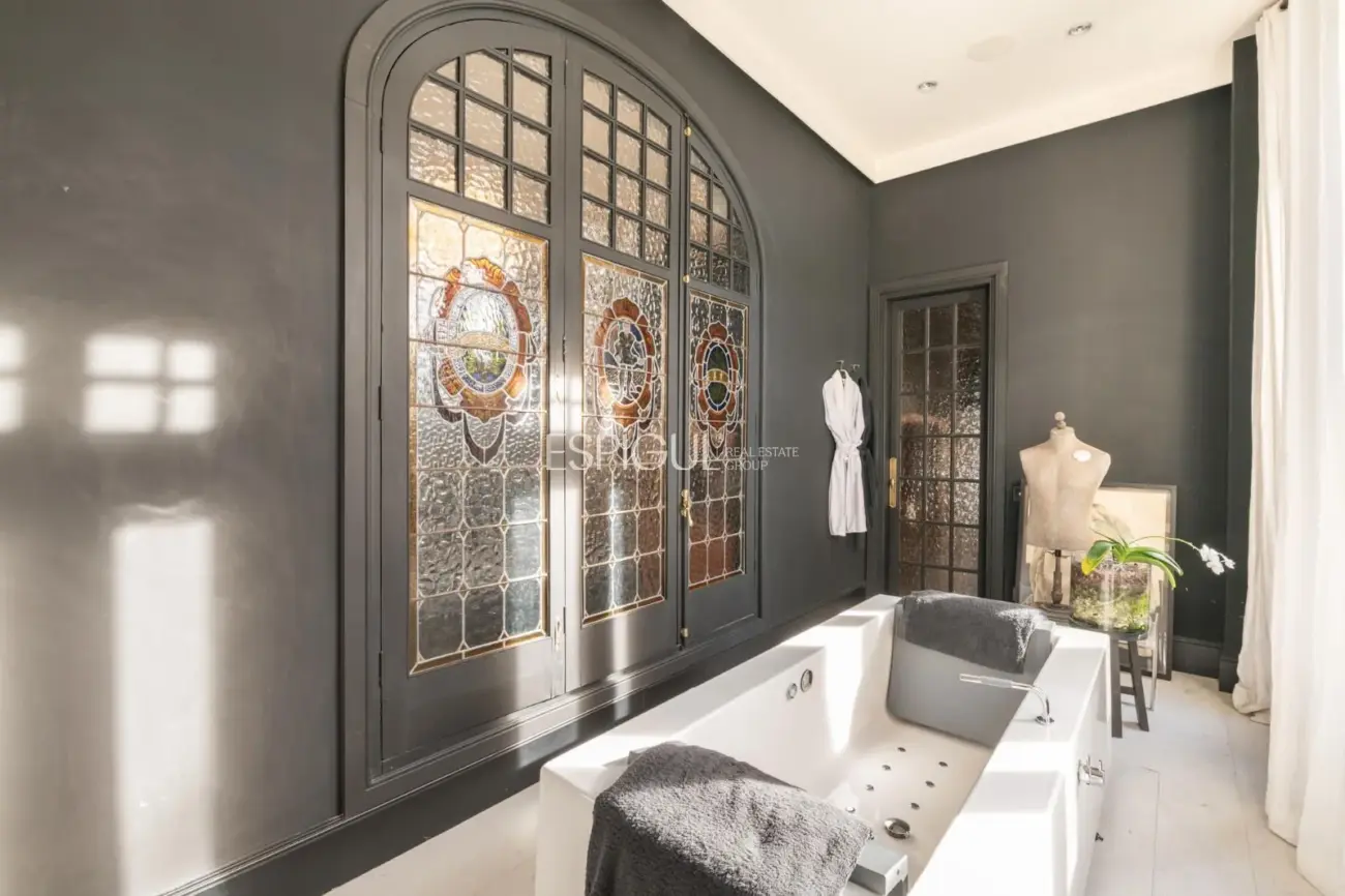 Villa modernista única de 1914 completamente restaurada y reformada