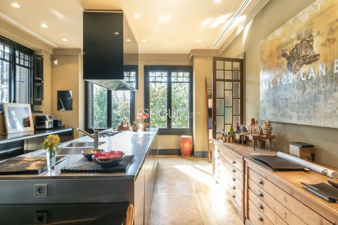 Villa modernista única de 1914 completamente restaurada y reformada