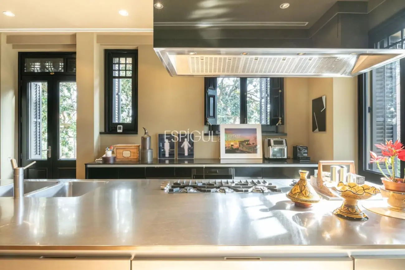 Villa modernista única de 1914 completamente restaurada y reformada