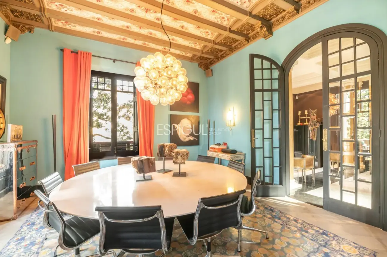 Villa modernista única de 1914 completamente restaurada y reformada