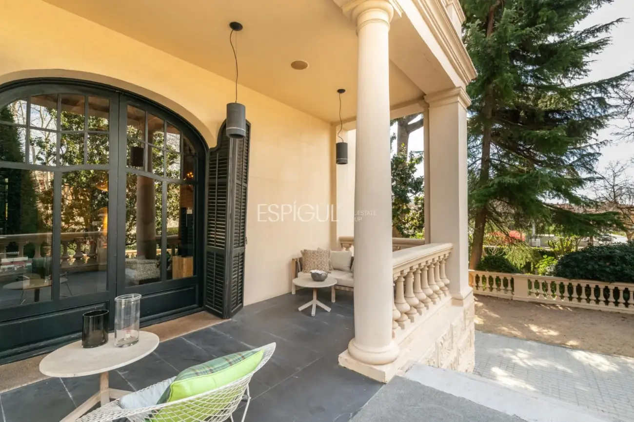 Villa modernista única de 1914 completamente restaurada y reformada