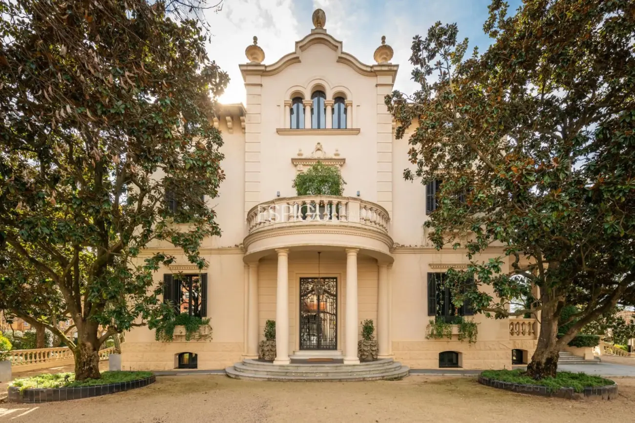 Villa modernista única de 1914 completamente restaurada y reformada