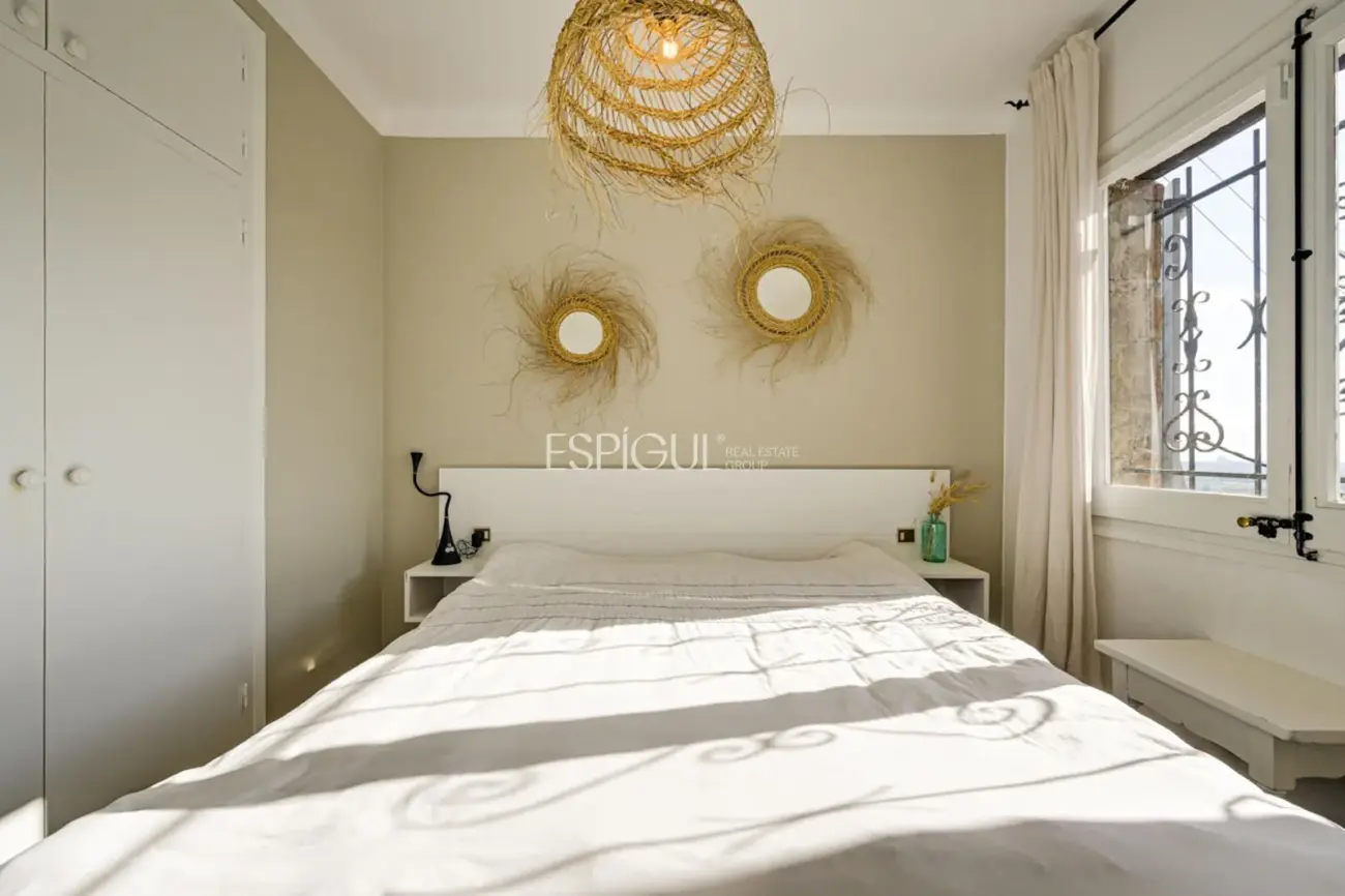 Villa rústica con vistas al mar en Mas Ambros