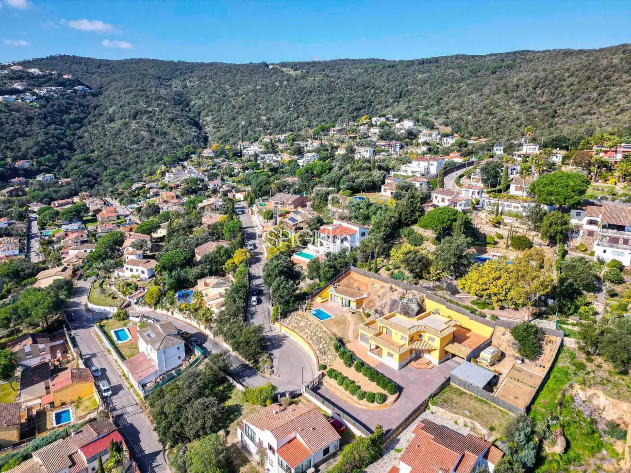 Villa rústica con vistas al mar en Mas Ambros