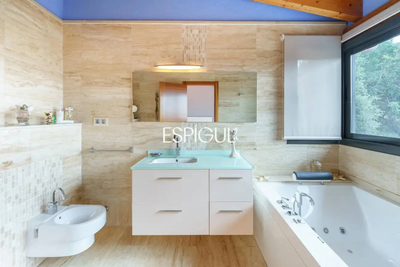 Còmoda casa amb boniques vistes al mar a Arenys de Mar.