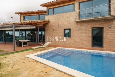 Còmoda casa amb boniques vistes al mar a Arenys de Mar.