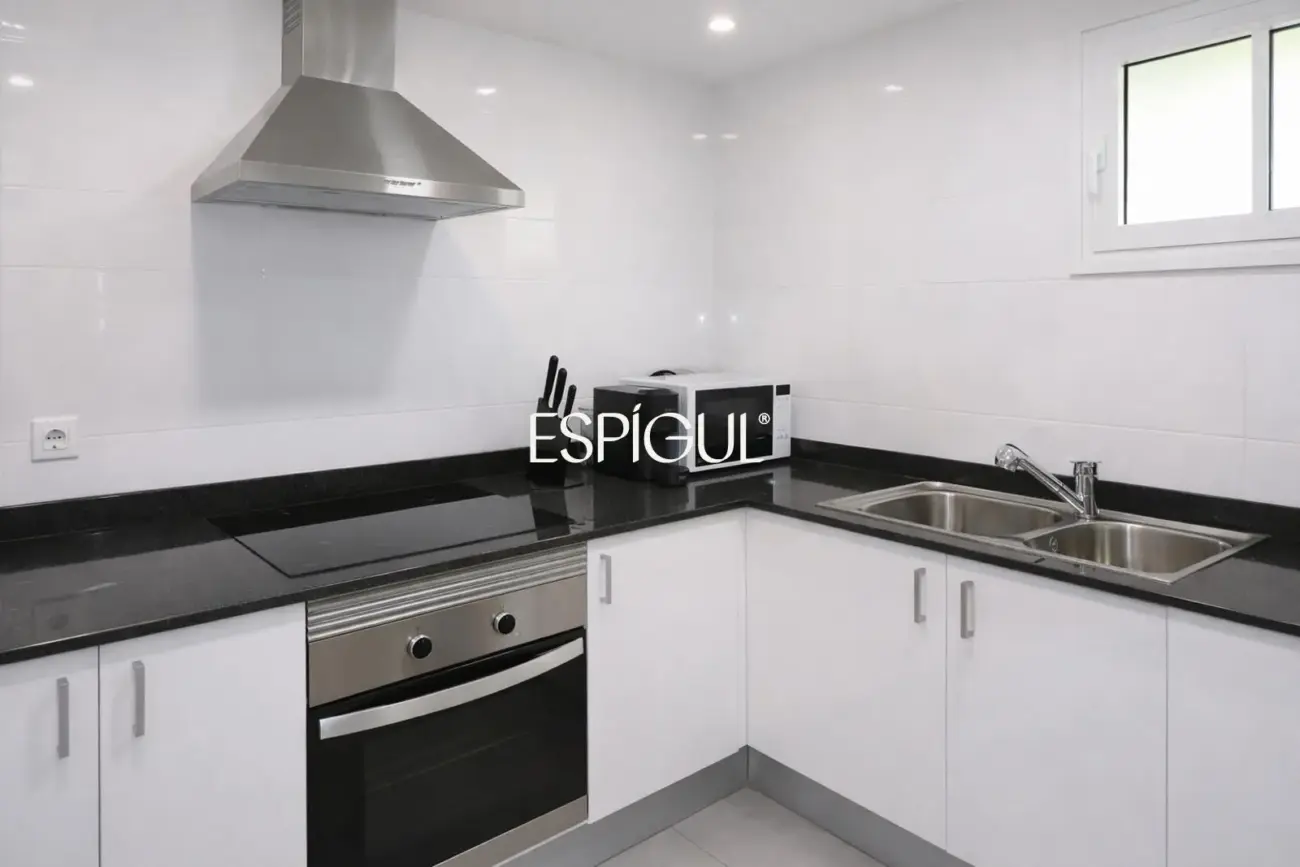 Ampli pis amb 6 habitacions a Tenor Masini