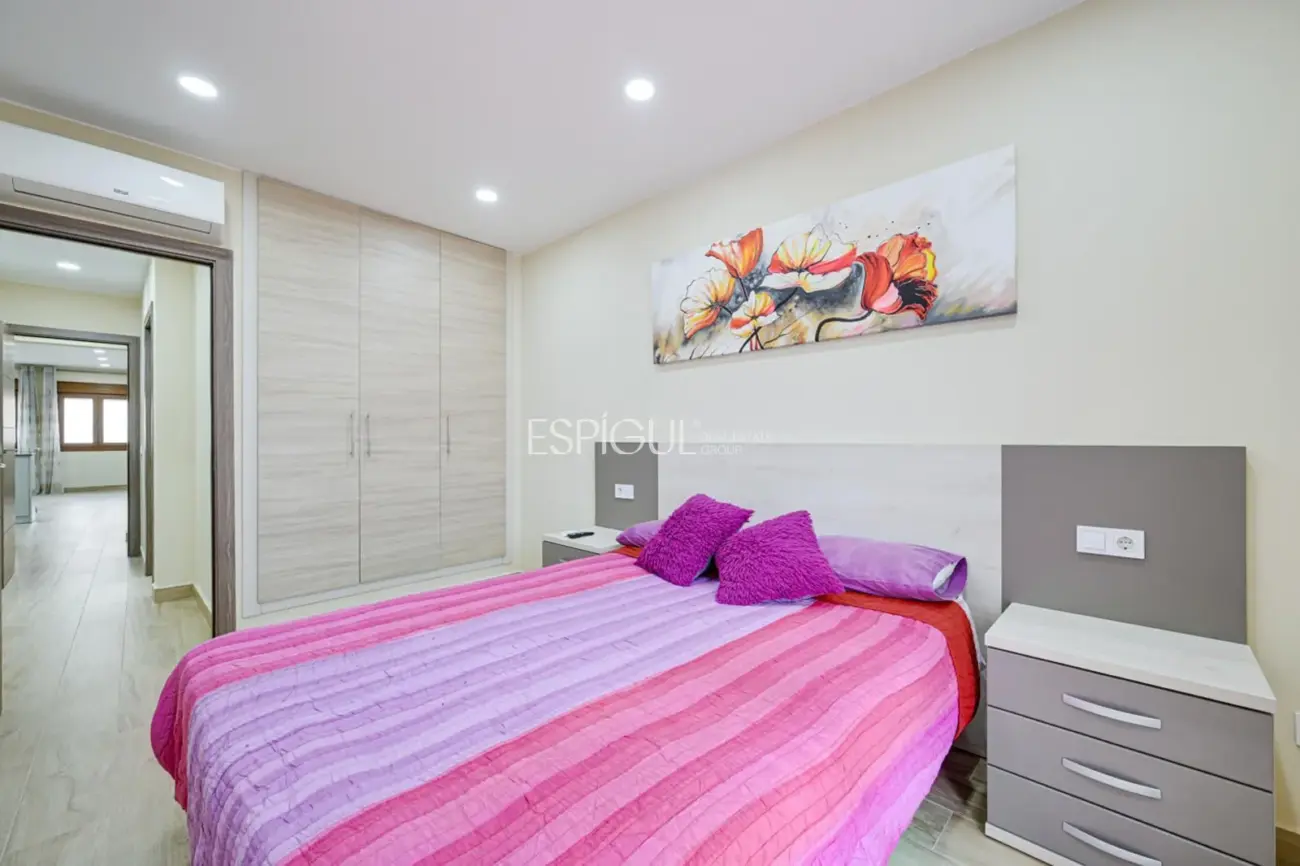 Современная квартира на первом этаже в Паламосе