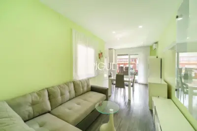 Penthouse with terrace in Sants