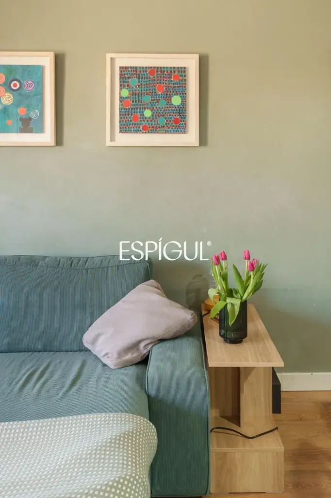 Ático con terraza privada y vistas abiertas al Tibidabo en Nova Esquerra de l’Eixample