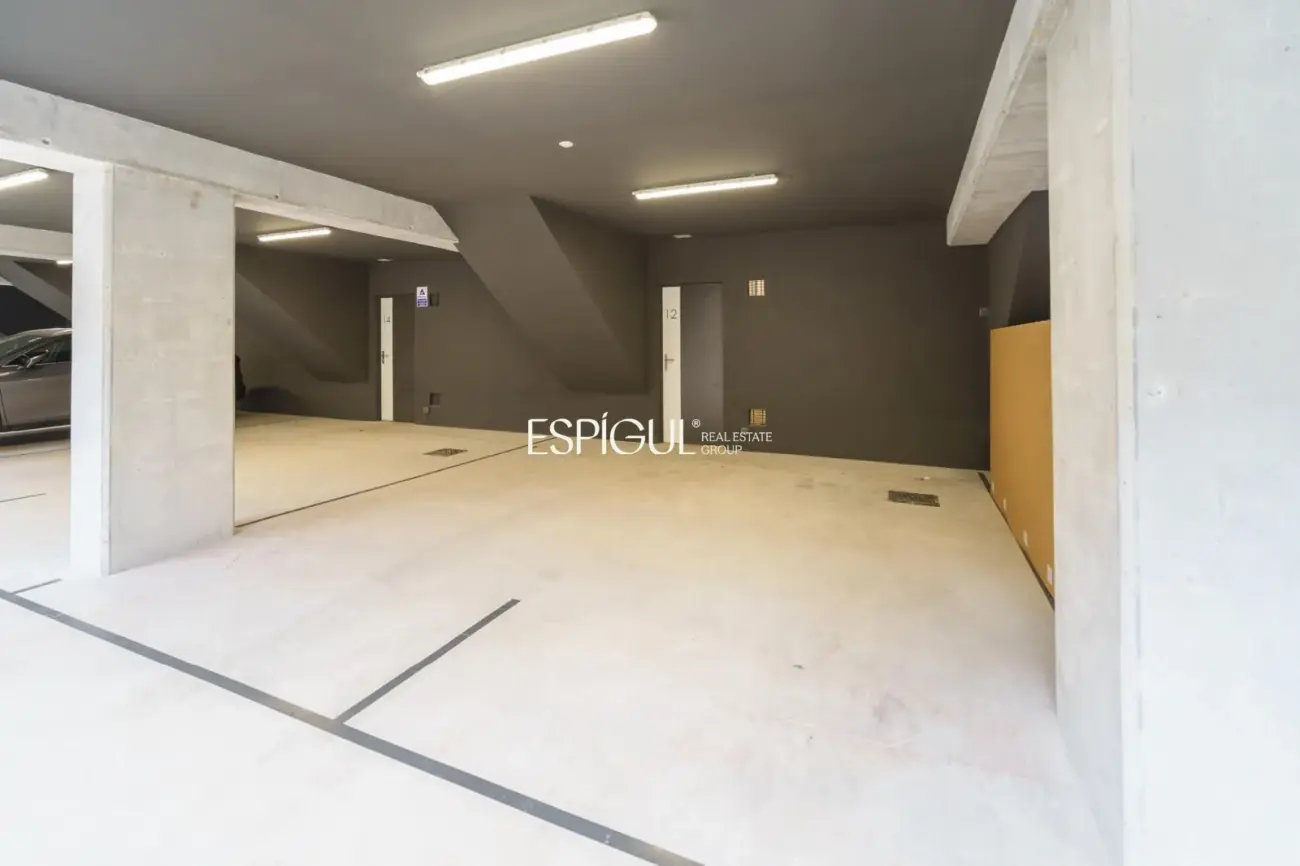 Maison mitoyenne avec de belles vues sur la mer et piscine communautaire face au Port Balís.