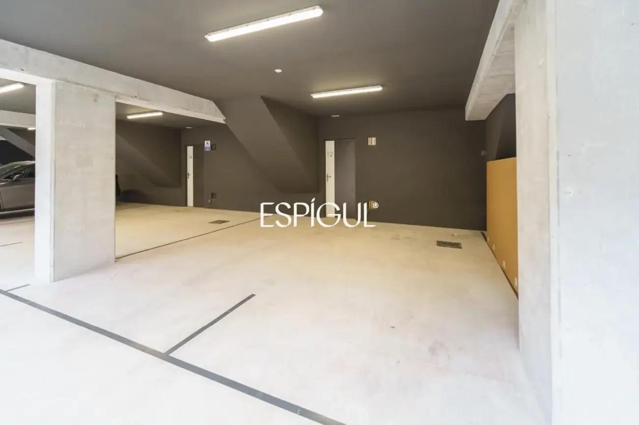 Casa adosada de obra nueva con piscina comunitaria frente al Port Balís, en Sant Andreu de Llavaneres