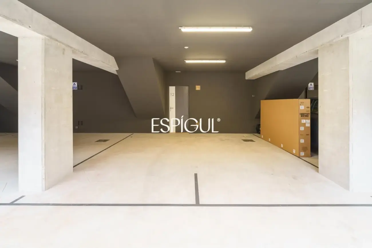 Casa adosada de obra nueva con piscina comunitaria frente al Port Balís, en Sant Andreu de Llavaneres